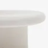 Mesa de centro redonda Addaia de cemento blanco - Ø90 cm x 43cm en Blanco - Mesas de living, Uruguay | Kavehome, vista 4 de 6