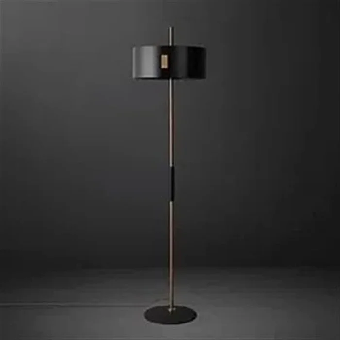 Lampara de pie Ostuni & Forti en Negro - Lámparas de mesa, Uruguay | Decotech