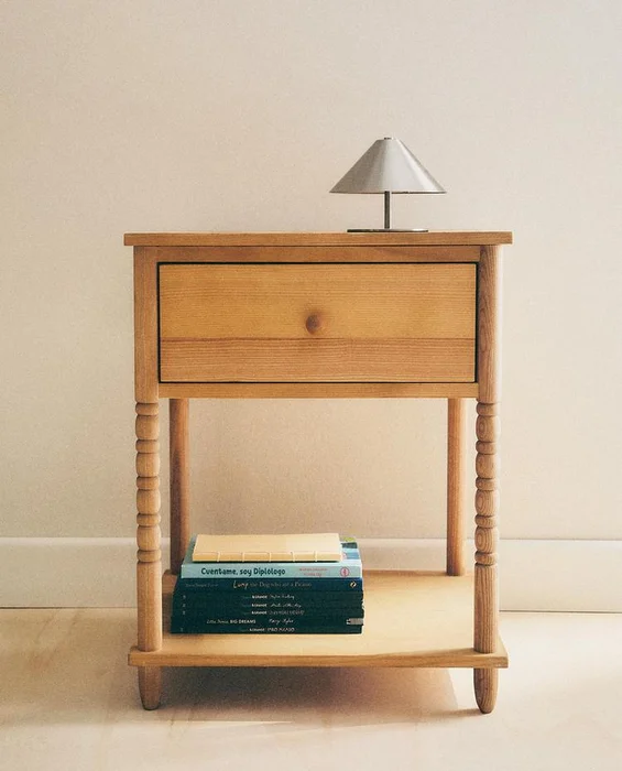 MESITA NOCHE DE MADERA en Madera natural - Mesas de luz, Uruguay | Zara Home