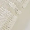 Almohadón Aima beige y blanco - 45 x 45 cm en Blanco - Textiles, Uruguay | Kavehome, vista 6 de 7