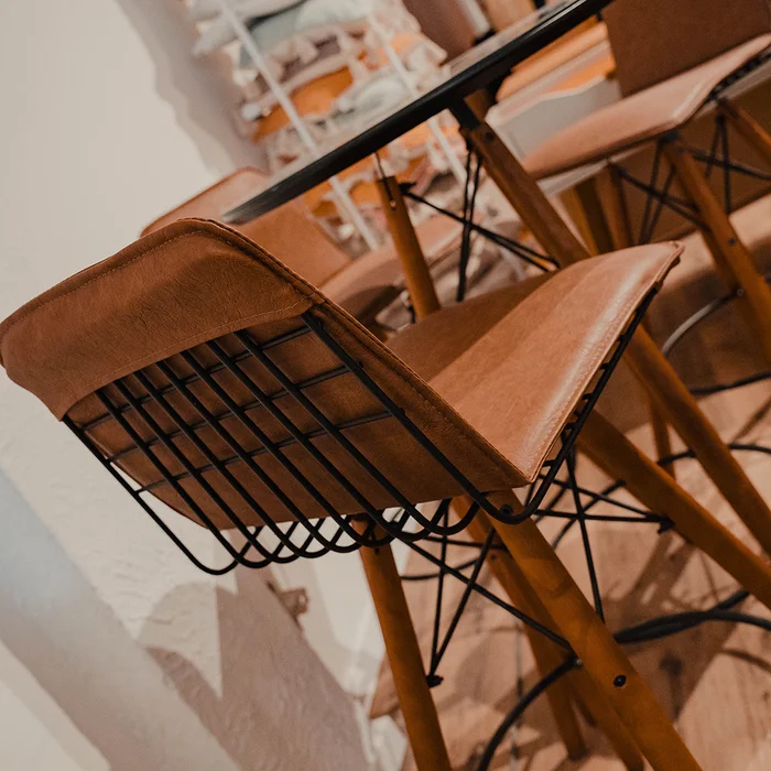 Butaca Gourmet - Línea París en Marrón - Sillones y sofás, Uruguay | Ecowood, vista 2