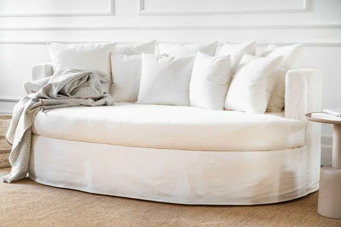 SILLON LUNA - OVAL - TUSSOR OFF WHITE en Blanco - Sillones y sofás, Uruguay | La Iberica, vista 2