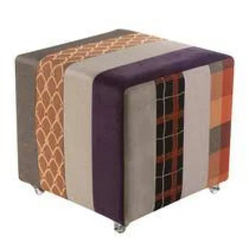 PUFF CON RUEDAS 45X45 RETAZOS RECT. en Multicolor - Butacas, banquetas y puffs, Uruguay | Champagne Home