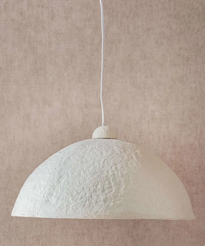 LAMPARA DE TECHO ALBA - PAPEL MACHE en Blanco - Lámparas colgantes, Uruguay | La Iberica