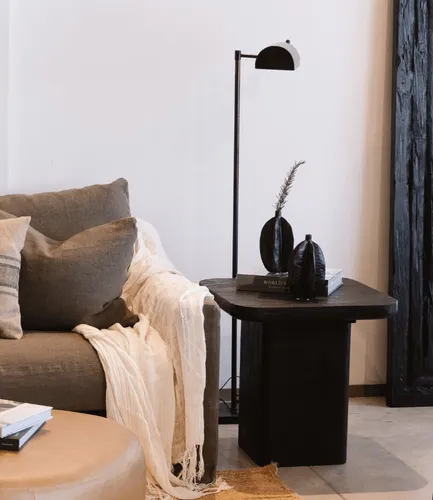 MESA LATERAL OSLO CUADRADA TEKA en Negro - Mesas de arrimo, Uruguay | Masinfinito Casa