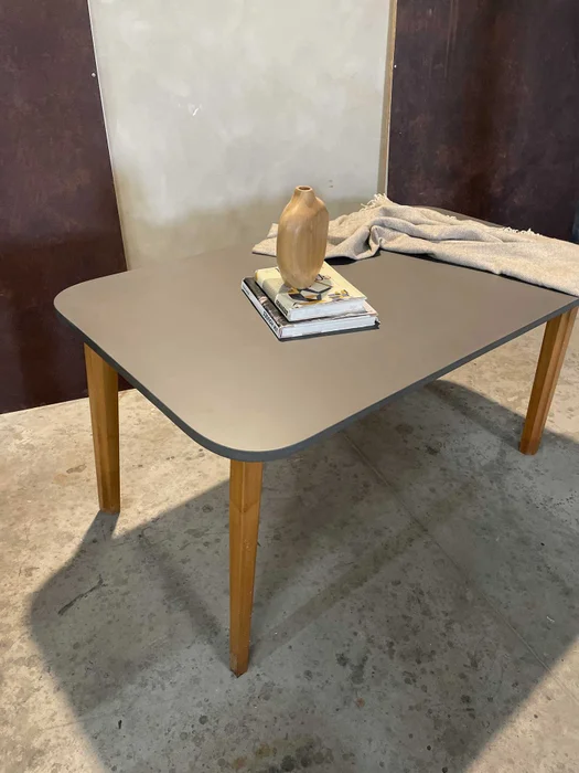 Mesa de comedor BAIKAL en Gris - Mesas de comedor, Uruguay | Mezcla, vista 3