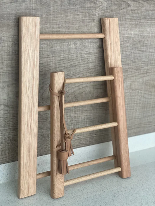 Escalera mediana en madera en Madera natural - Decoración, Uruguay | Dreams On Time, vista 12