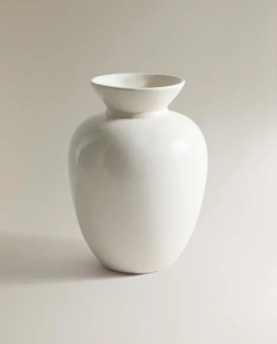 JARRÓN DECORATIVO CERÁMICA CREMA en Blanco - Jarrones, Uruguay | Zara Home, vista 2