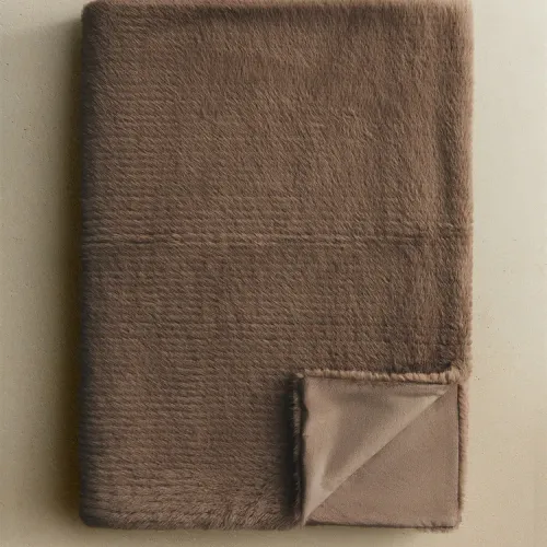 MANTA PELO TEXTURA LÍNEAS - Textiles, Uruguay | Zara Home