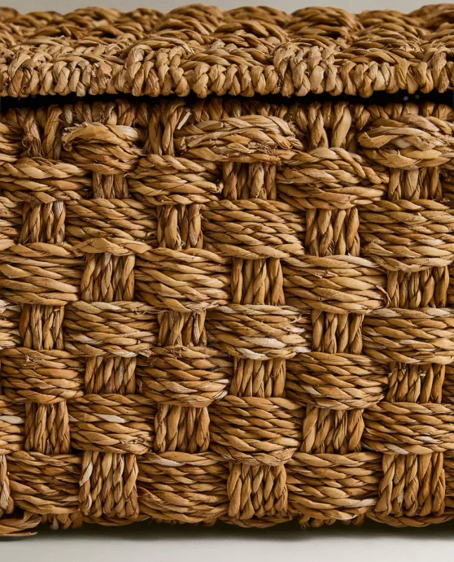 CESTA RECTANGULAR TAPA SEAGRASS en Madera natural - Canastos, Uruguay | Zara Home, vista 6