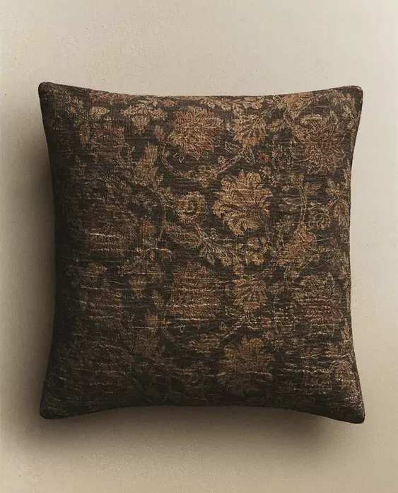 FUNDA COJÍN ESTAMPADO FLORAL en Marrón - Textiles, Uruguay | Zara Home
