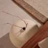 Jarrón de papel maché Nivala - 15,5cm en Blanco - Jarrones, Uruguay | Kavehome, vista 3 de 6