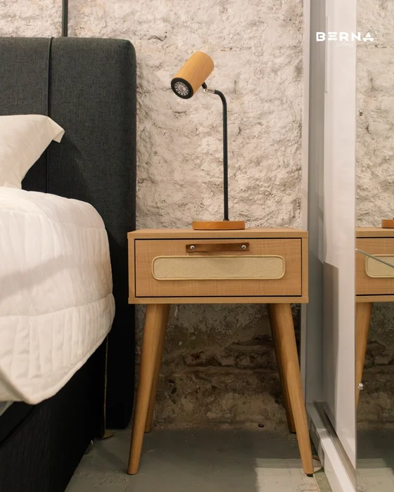 Mesa de Luz Praga – Marrón Claro con Esterilla en Madera natural - Mesas de luz, Uruguay | Berna Home, vista 3