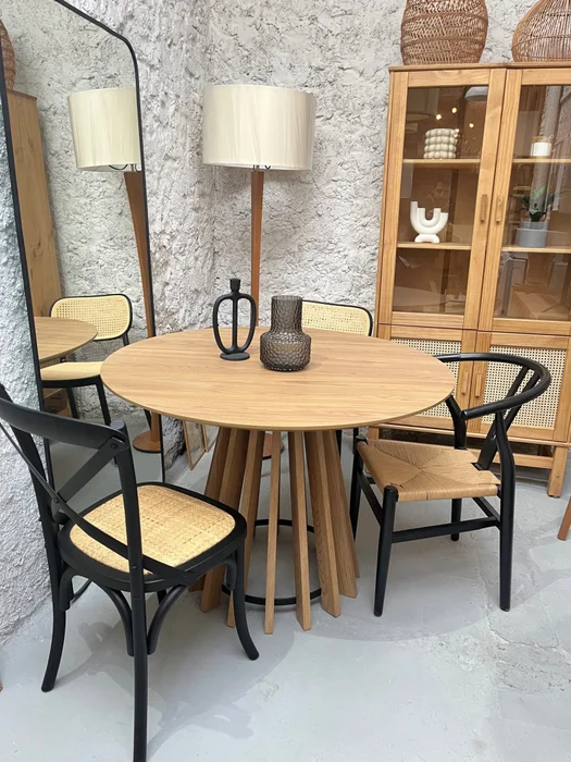 Mesa de Comedor Pipa Redonda 110 cm - Olmo en Madera natural - Mesas de comedor, Uruguay | Berna Home, vista 8