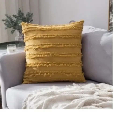Almohadón con aplique Yellow en Almohadón con aplique Yellow - Textiles, Uruguay | Finkel