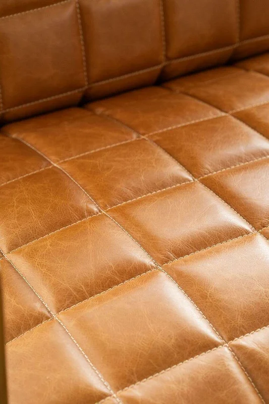 BUTACA ASTON CUERO ITALIANO CARAMELO en Marrón - Butacas, banquetas y puffs, Uruguay | La Iberica, vista 20