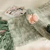 THROW 100% ALGODON CON POMPONES - VERDE Y ROSA en Multicolor - Textiles, Uruguay | La Iberica, vista 4 de 5