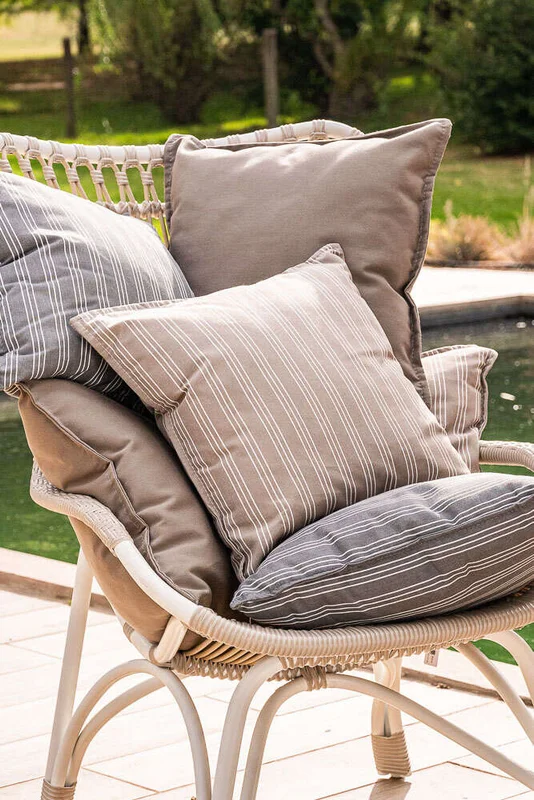 ALMOHADON EXTERIOR - VISON - 45 X 45 en Beige - Muebles para el exterior, Uruguay | La Iberica, vista 4