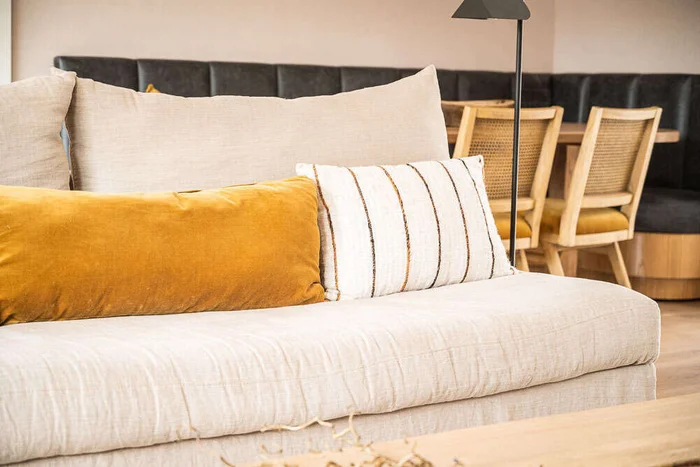 SILLON MANUELA 2.20 MTS - LINO CRUDO en Blanco - Sillones y sofás, Uruguay | La Iberica, vista 7