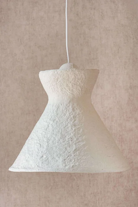 LAMPARA DE TECHO ADA - PAPEL MACHE en Blanco - Lámparas colgantes, Uruguay | La Iberica
