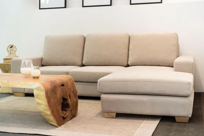 Sofa Santorini Con Chase en Beige - Sillones y sofás, Uruguay | Marvic, vista 2