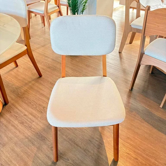 Silla de Comedor Classic Madera Maciza - Línea Manhattan en Beige - Sillas, Uruguay | Balton, vista 4