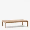 Mesa de centro Ambra de madera maciza de acacia con acabado claro 82,5 x 140 cm FSC 100% en Madera natural - Mesas de living, Uruguay | Kavehome, vista 1 de 8
