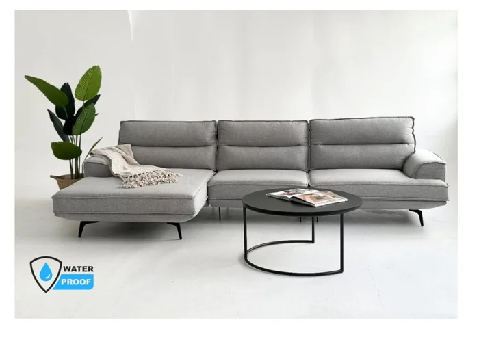 Sofá con Chaise MARIUS Gris en Gris - Sillones y sofás, Uruguay | Finkel