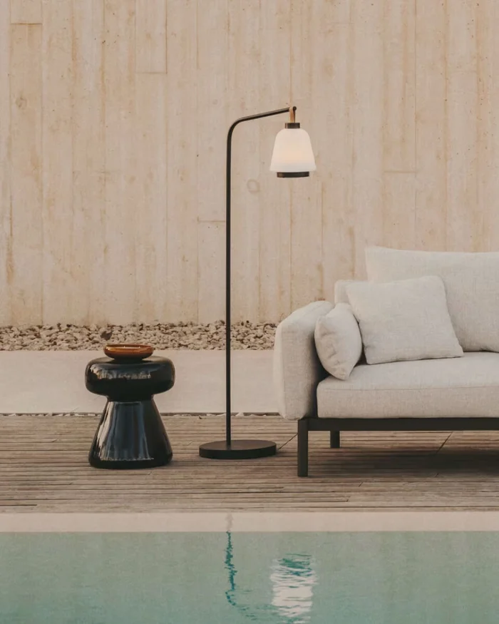 Mesa auxiliar Manya de cerámica negro Ø 38 cm en Negro - Mesas de arrimo, Uruguay | Kavehome, vista 2