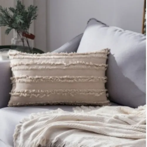 Almohadón con aplique Beige en Beige - Textiles, Uruguay | Finkel