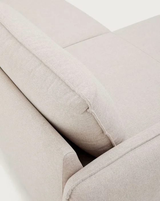 Sofá Carlota 3 plazas con chaise longue derecho/izquierdo beige 262 cm en Beige - Sillones y sofás, Uruguay | Kavehome, vista 3