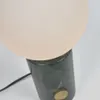 Lámpara de mesa Lonela de mármol con acabado verde en Verde - Lámparas de mesa, Uruguay | Kavehome, vista 3 de 6