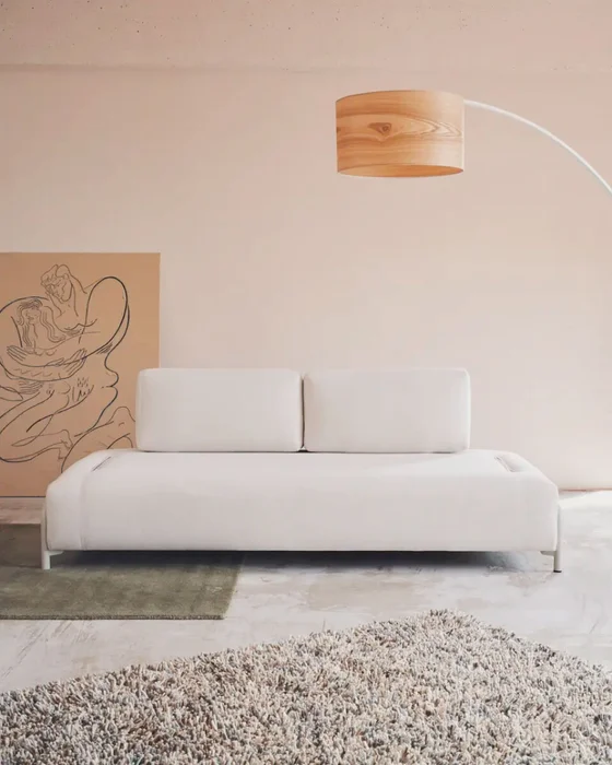 Sofá Compo 3 plazas de chenilla beige y estructura de metal gris 232 cm en Beige - Sillones y sofás, Uruguay | Kavehome, vista 3