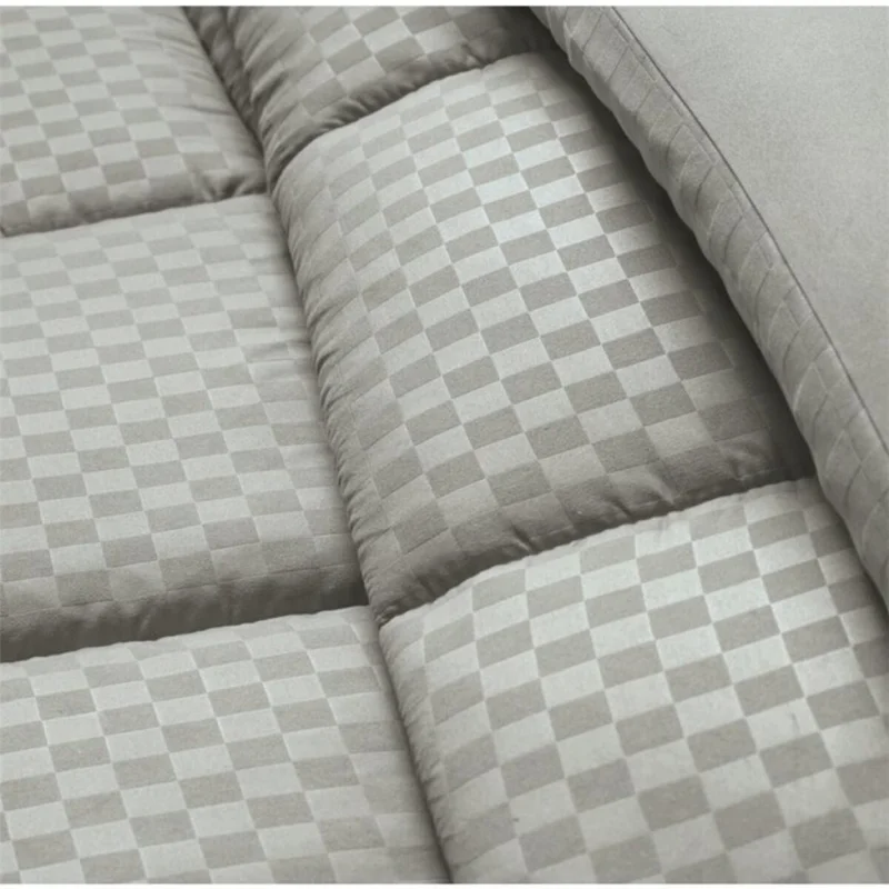 Acolchado King - Toque pluma Hit 2,80 x 2,40m en Gris - Textiles, Uruguay | Decohogar, vista 3