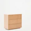 Cómoda Helvine 3 cajones de chapa de roble 90 x 78 cm FSC 100% en Marrón - Cómodas, Uruguay | Kavehome, vista 1 de 10