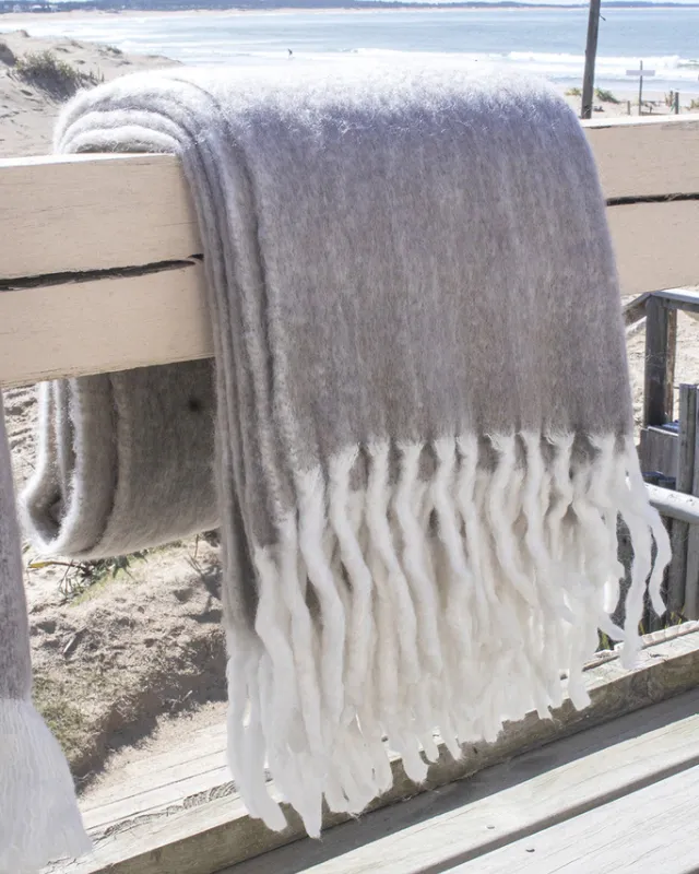 THROW BLEND LANA Y MOHAIR TOPO en Marrón - Textiles, Uruguay | Sentido Jose Ignacio