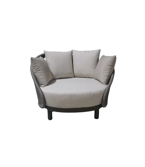 BUTACA MENORCA INDIVIDUAL OUTDOOR CON ALMOHADON en Gris - Muebles para el exterior, Uruguay | Más Infinito Casa