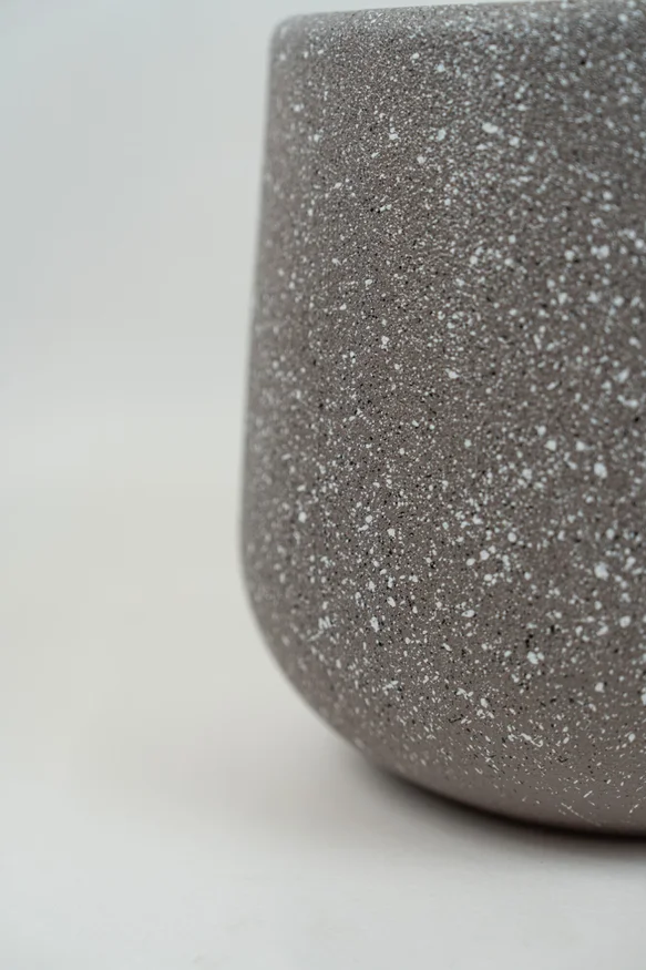 Maceta Grey - Color Unico en Multicolor - Muebles para el exterior, Uruguay | Indian, vista 2