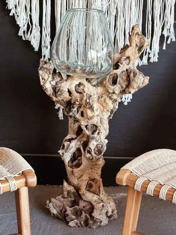 Jarrón de vidrio con base de raíz – Diámentro 25cm en Madera natural - Decoración, Uruguay | Balihai