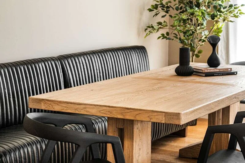 SILLON DE COMEDOR FERRARO - CUERO ITALIANO NEGRO - 1.53 MTS en Negro - Sillones y sofás, Uruguay | La Iberica, vista 14
