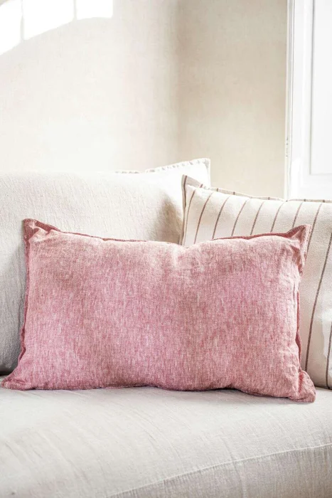 ALMOHADON PAZ - LINO DENIM CHERRY - 70 X 43 CMS - Textiles, Uruguay | La Iberica, vista 2