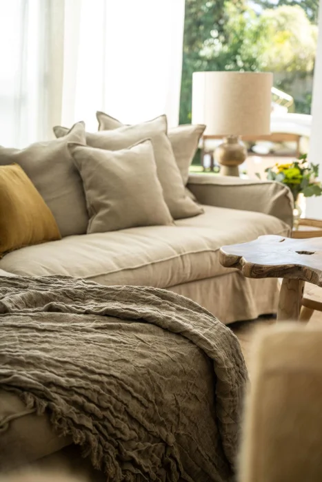 RINCONERA CAP FERRET 240X160 LINO BEIGE CHAISE LONGUE DERECHO en Beige, Uruguay | Más Infinito Casa, vista 4