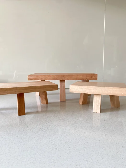 Banquito 3 patas – 25cm en Madera natural - Decoración, Uruguay | Dreams On Time, vista 10