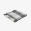 Manta Catarina cuadros blancos y grises 125 x 150 cm en Multicolor - Textiles, Uruguay | Kavehome, vista 1 de 7