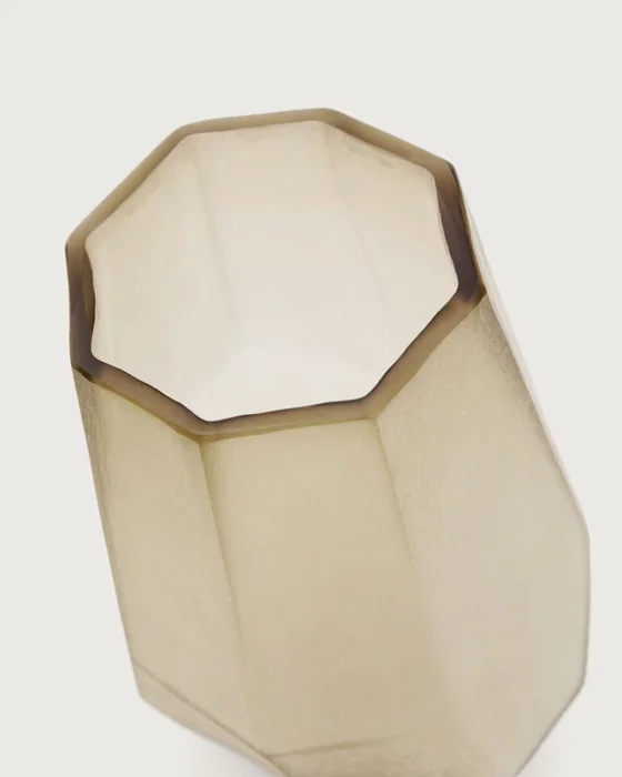 Jarrón Arai de vidrio reciclado gris - 16,5 cm en Marrón - Jarrones, Uruguay | Kavehome, vista 4