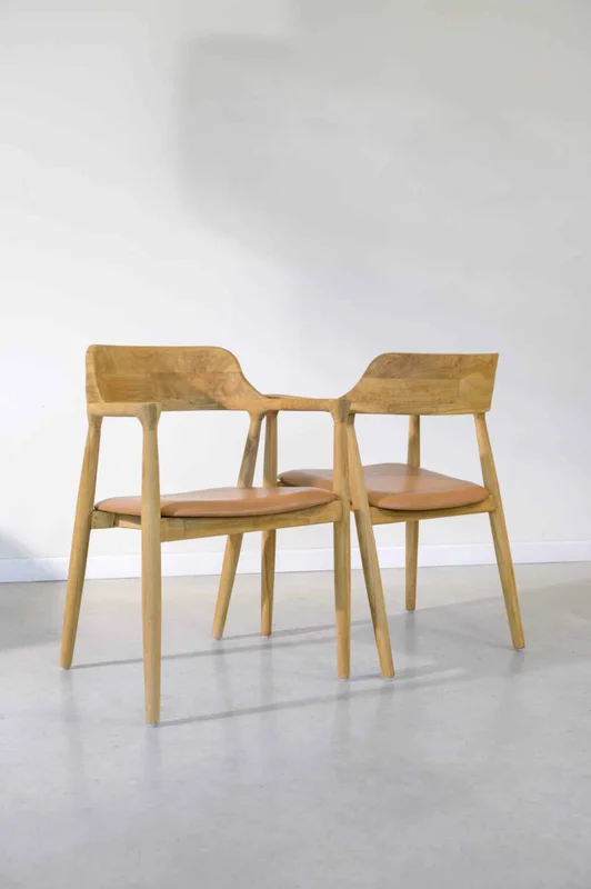Silla en teca y cuero en Madera natural - Sillas, Uruguay | Entrecasa, vista 4