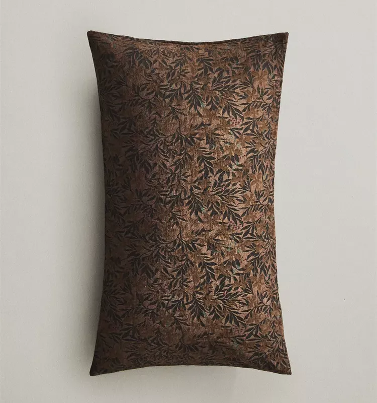 FUNDA COJÍN FLORES en Multicolor - Textiles, Uruguay | Zara Home