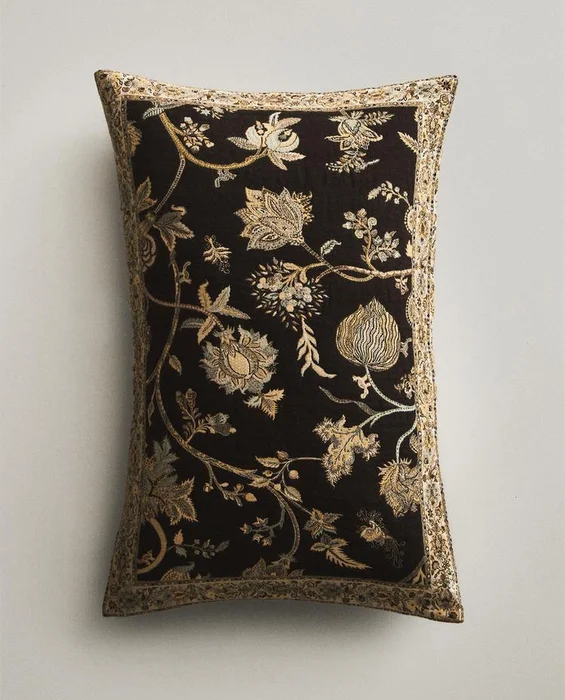 FUNDA COJÍN JACQUARD en Marrón, Uruguay | Zara Home
