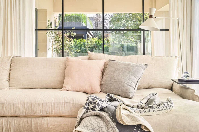 SILLON ALMA RINCONERO XXL - LINO CRUDO en Blanco - Sillones y sofás, Uruguay | La Iberica, vista 2