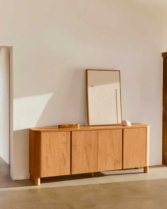 Aparador Salaya de madera contrachapada de fresno FSC 100% 200 x 40 cm en Madera natural - Aparadores y recibidores, Uruguay | Kavehome, vista 2
